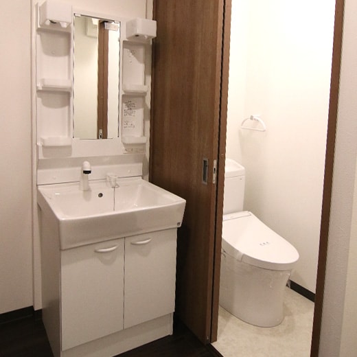 302号室　洗面所・トイレの写真